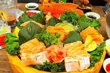 Cá hồi sashimi