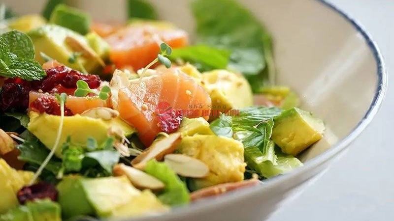 Salad cá hồi chuẩn vị Salad cá hồi chuẩn vị