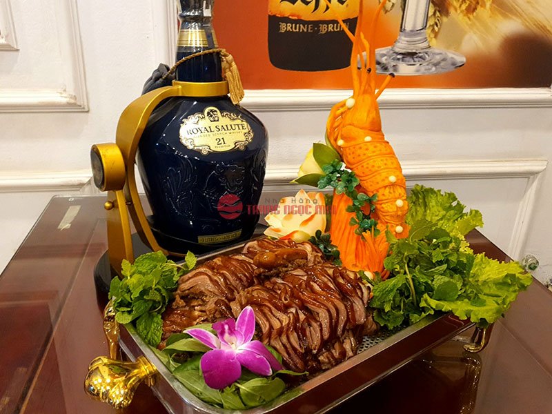 Nhà hàng Trang Ngọc Mai có thực đơn tiệc cuối năm đa dạng và ngon miệng