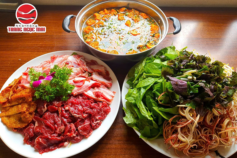 Lẩu riêu cua bắp bò - Tinh hoa Hà Nội gói trọn trong một nồi lẩu Lẩu riêu cua bắp bò - Tinh hoa Hà Nội gói trọn trong một nồi lẩu